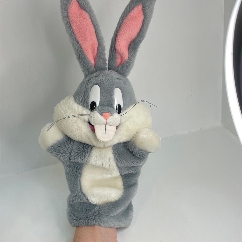 Warner Bros. Vintage 90s Bugs Bunny Puppet